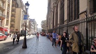 階段で昇った上からの眺めは爽快です。