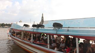 庶民の足でもあるボート