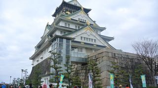 市民の寄付によって再建