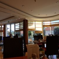 朝食はこちらで頂きました。