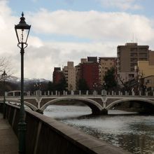 レトロモダンな雰囲気