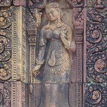 優しい顔つきです。