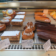 ミルフィーユはカスタードクリームかプラリネクリームの二種類