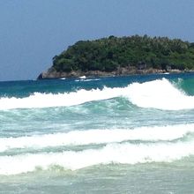 夏はサーフィンが楽しめます