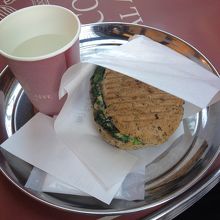 スピナッチのバゲットサンド