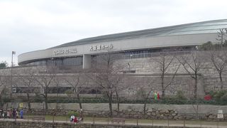 大阪城公園内のアリーナホール