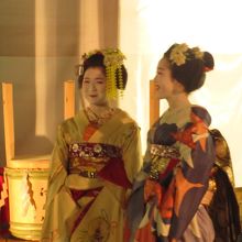 イベントのお客様をお出迎えの舞妓はん