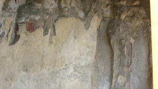 かわいそうなくらい傷んでます