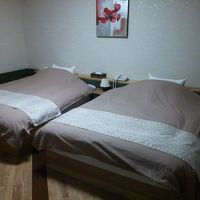 二間の部屋寝室2