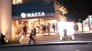 池袋の新しい商業施設です