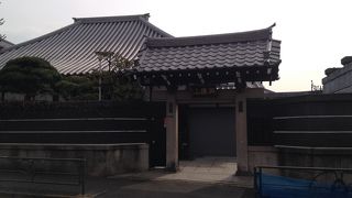 ネコにまつわる史跡があるお寺