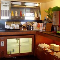 プレミアタワーラウンジ内