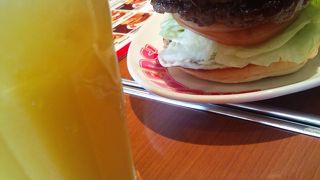 ランチの日替わりバーガー