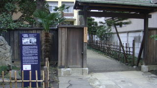 バス停の目の前