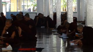 ここからたくさんのお坊さんが各地へ赴任していくのですね。