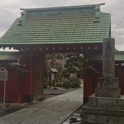 江戸川区の赤門