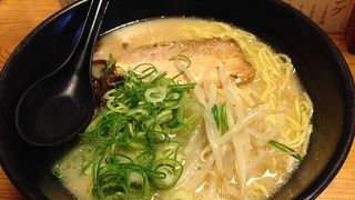 かなり長い間あるラーメン屋さん。