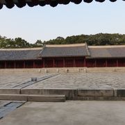 永寧殿 --- 「韓国・ソウル」の世界遺産「宗廟」にある重要な建物のひとつです。