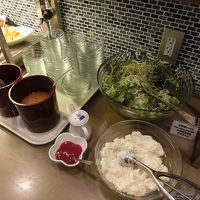 カット野菜とポテトサラダ