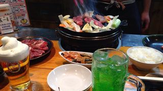 う、、、うまーーーい(#^.^#)      生ラム肉に感動♪また行きたくなるジンギスカンのお店