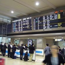 到着エリアのミーティングポイント。