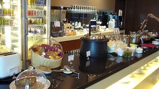 食事も一通り揃っている