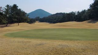 糸島市芥屋の有名コースです