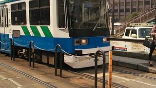 列車の増発もしくは車両の増結を至急求む！