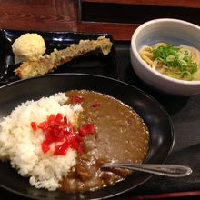 観音寺牛筋カレーと釜玉