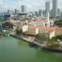 外観。ラッフルズプレイス徒歩圏です。