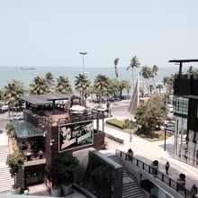 ビーチロード側からビーチを