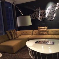 スイートのリビングです。