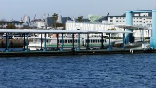 過去も現在も海の重要航路が集う、佐世保新みなとターミナル。