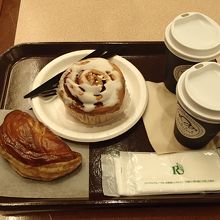 菓子パン＆ドリンク