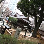 新宿ミニ博物館にもなっている神社