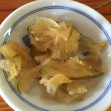 パパイヤの酢の物。結構好きです。