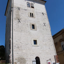 これがロトルシュチャク塔です