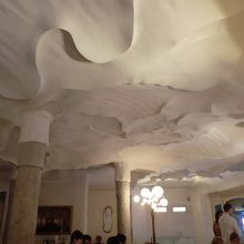 レストランの天井