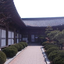 団体客がいなければ静かな所ですが・・・