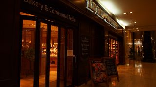 おしゃれなブレッドカフェ