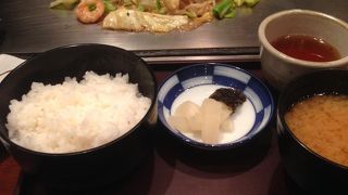 ねぎ焼き以外にもメニューが豊富