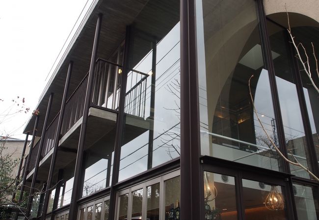 教会前のおしゃれなお店！