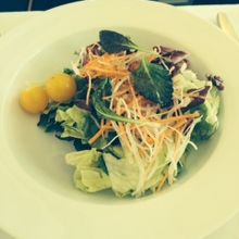 夕食のサラダです。