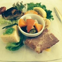 前菜です。美味しい。