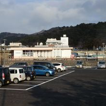 浅虫温泉駅、遠望。