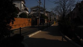 自由が丘から九品仏を結びます