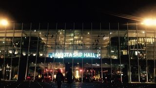 グランフロントの広場