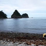 堂ヶ島沖の特徴的な島