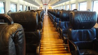 車窓の眺めが楽しめます