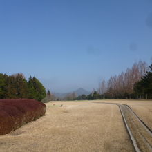 有馬富士に向かってティーショット